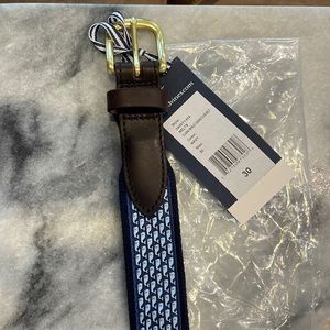 Vineyard Vines whale belt size 30 NWT